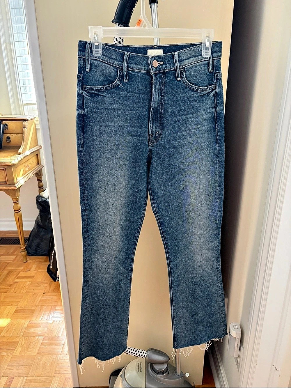 Mother The Insider Crop Step Fray Blue Jeans